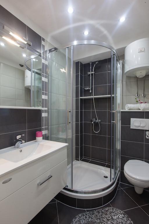 Apartments Orka Промайна Екстер'єр фото